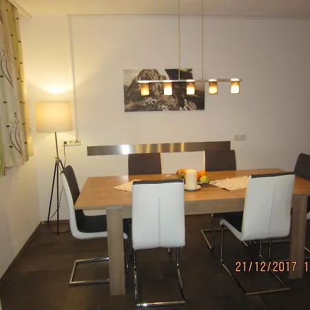 Apartment Hochzillertalblick *